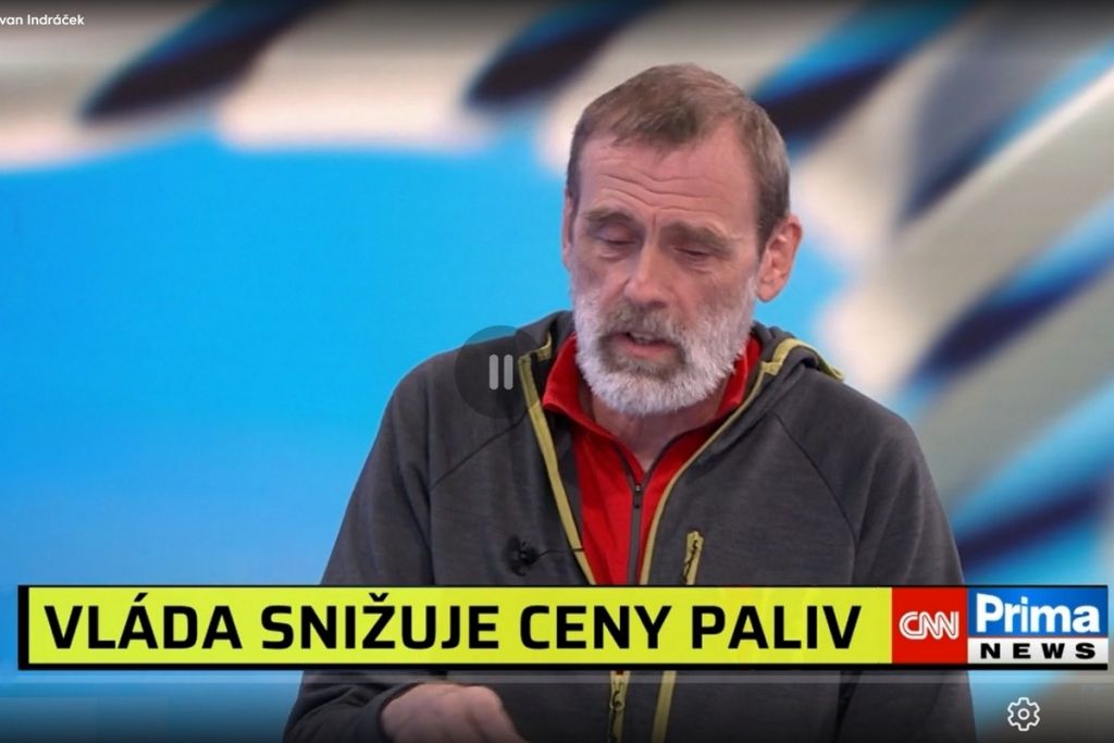 Vláda snižuje ceny paliv